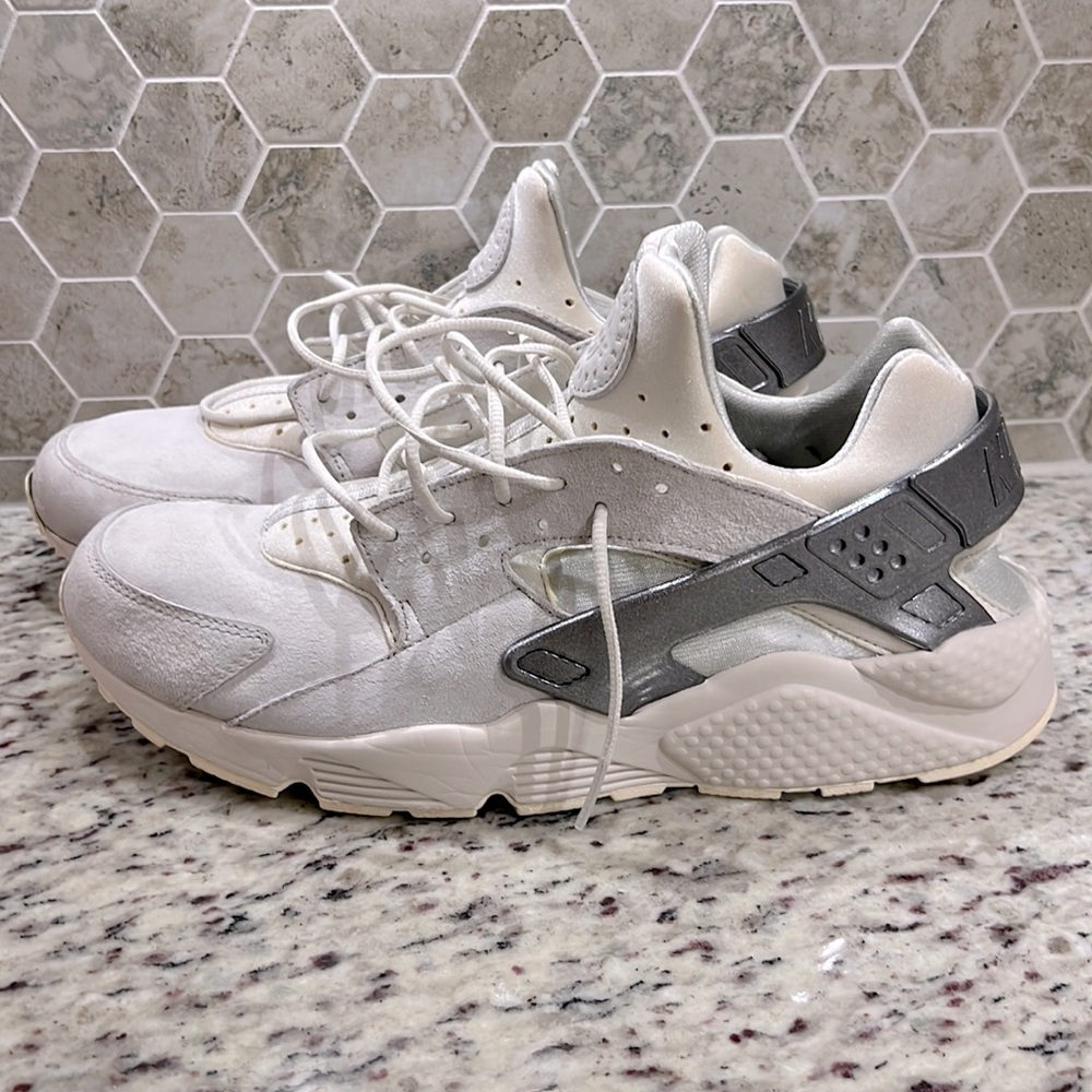 NIKE Air Huarache Premium Men’s 704830-013 Light Bone Sz 12 US Extra Wide XE